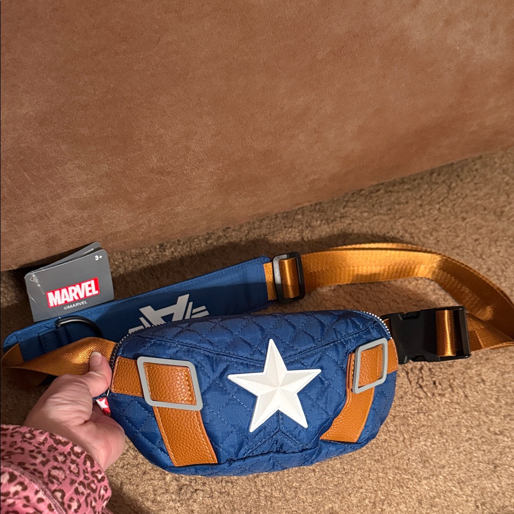 Disney Parks Marvel Captain America The First Avenger Belt BagFanny Pack Nwt